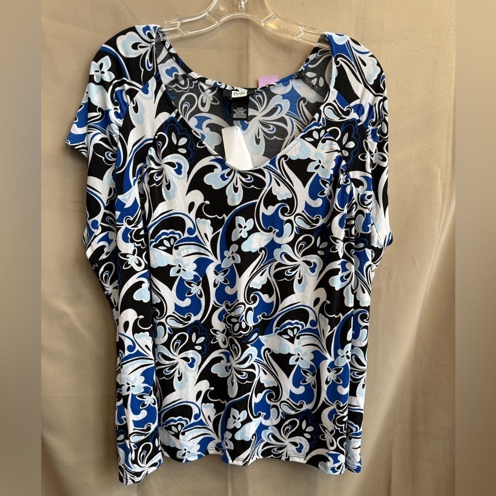 NWT 1940 studio top black white blue 26/28